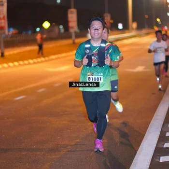 Runner Photo 9240008