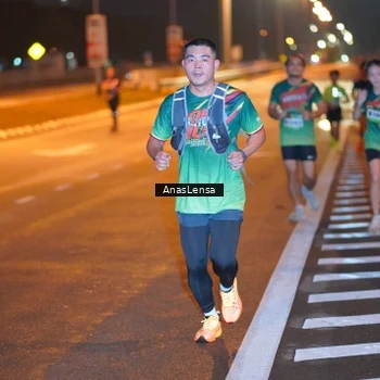 Runner Photo 9240215