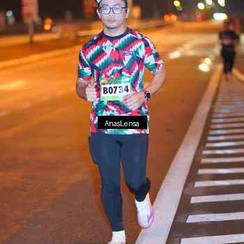 Runner Photo 9240443