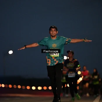 Runner Photo 9240986