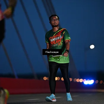 Runner Photo 9241083