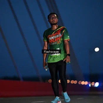 Runner Photo 9241099