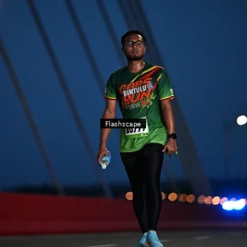 Runner Photo 9241101