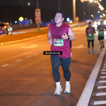 Runner Photo 9241157