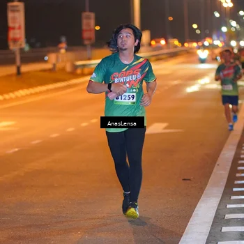 Runner Photo 9241407