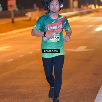 Runner Photo 9241413