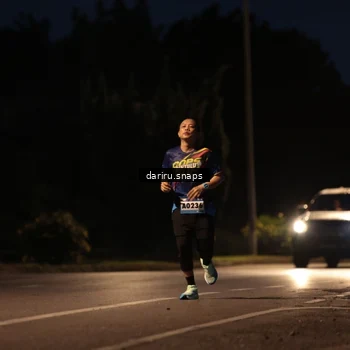Runner Photo 9241519