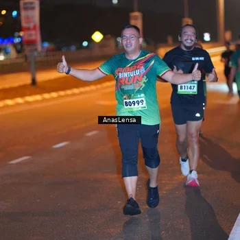 Runner Photo 9241670