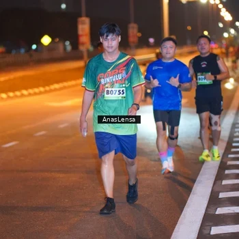 Runner Photo 9241791
