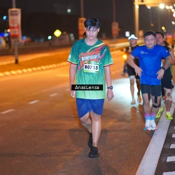 Runner Photo 9241798