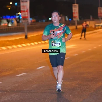 Runner Photo 9241946
