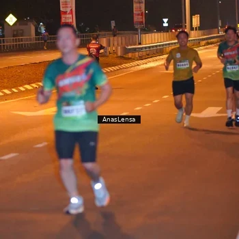 Runner Photo 9241958