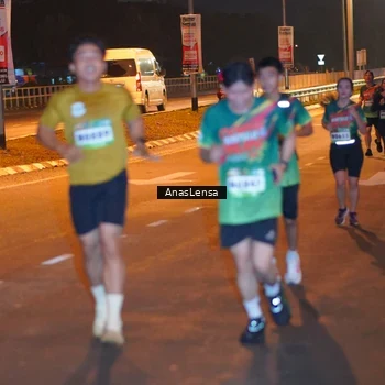 Runner Photo 9241999