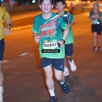 Runner Photo 9242052