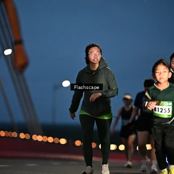 Runner Photo 9242073