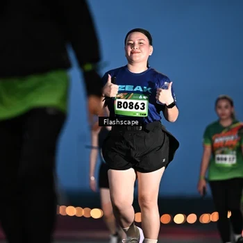 Runner Photo 9242100