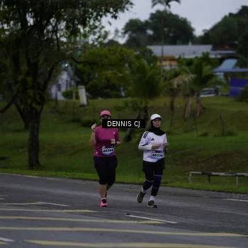 Runner Photo 9242105
