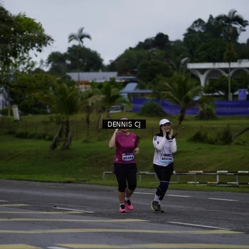 Runner Photo 9242124