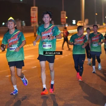 Runner Photo 9242348