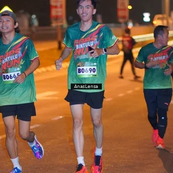 Runner Photo 9242370