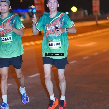 Runner Photo 9242404