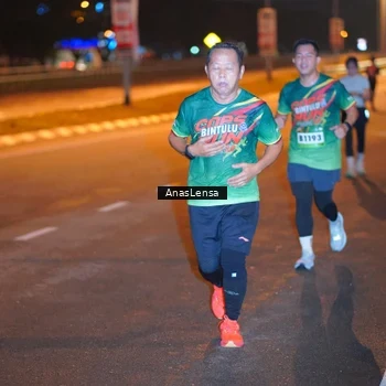 Runner Photo 9242419