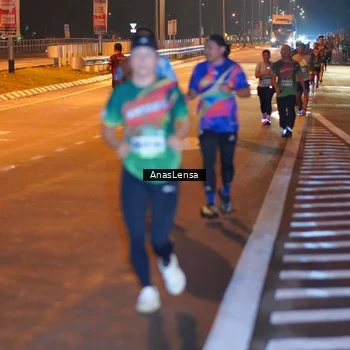 Runner Photo 9242549