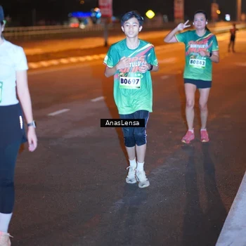 Runner Photo 9242559