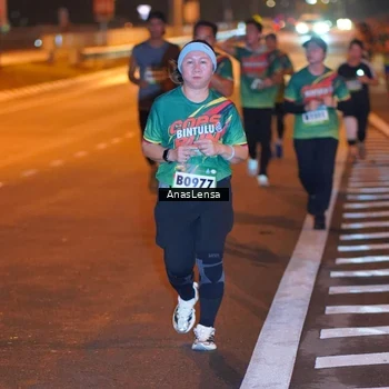 Runner Photo 9242986