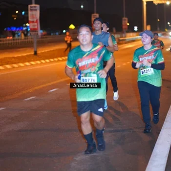 Runner Photo 9243013