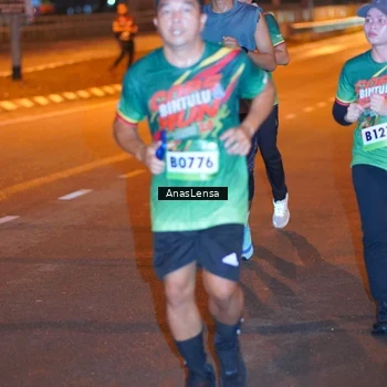 Runner Photo 9243017