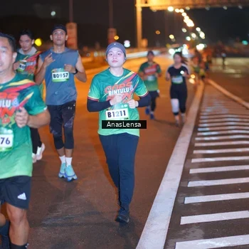 Runner Photo 9243027