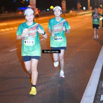 Runner Photo 9243223