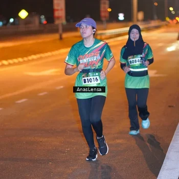 Runner Photo 9243285