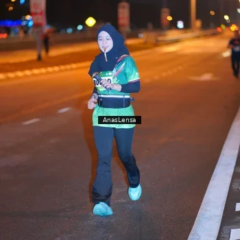 Runner Photo 9243300