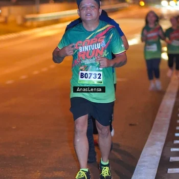 Runner Photo 9243311