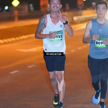 Runner Photo 9243732