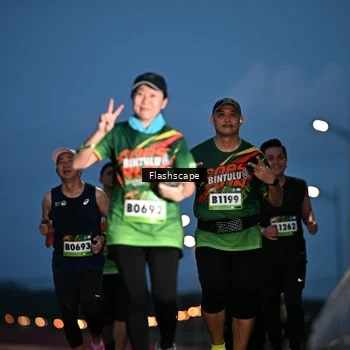 Runner Photo 9243976