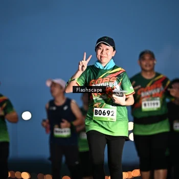 Runner Photo 9244024