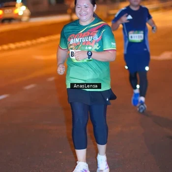 Runner Photo 9244053
