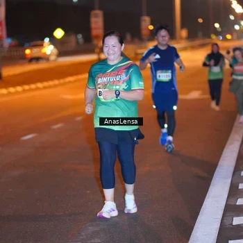 Runner Photo 9244060
