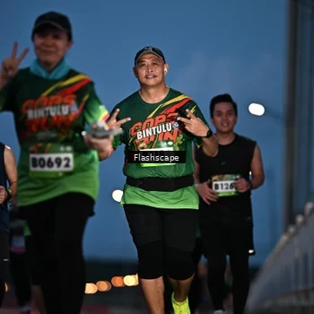 Runner Photo 9244067