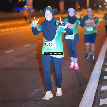 Runner Photo 9244124