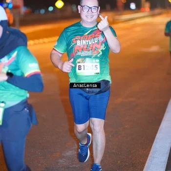 Runner Photo 9244129