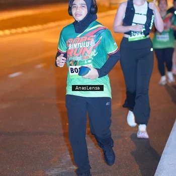 Runner Photo 9244178