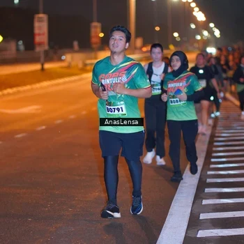 Runner Photo 9244204