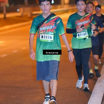 Runner Photo 9244489