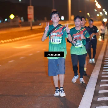 Runner Photo 9244500