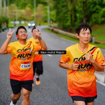 Runner Photo 9246032