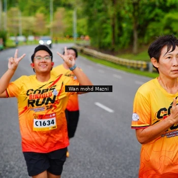 Runner Photo 9246055